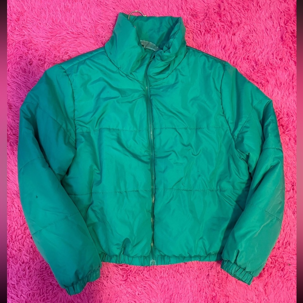 Women’s green puffer cropped jacket